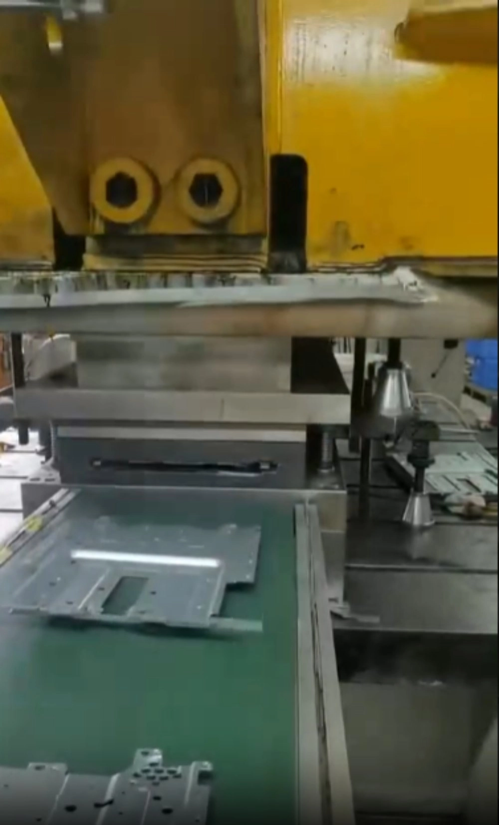 Industries That Benefit Most from Progressive Die Stamping Services