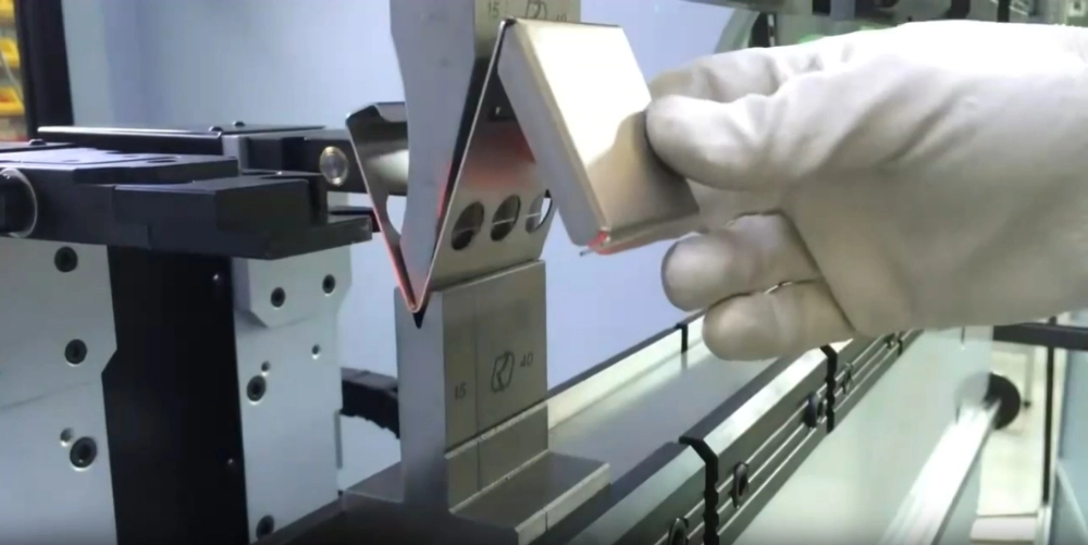 What to Consider Before Choosing a Metal Bending Service Provider