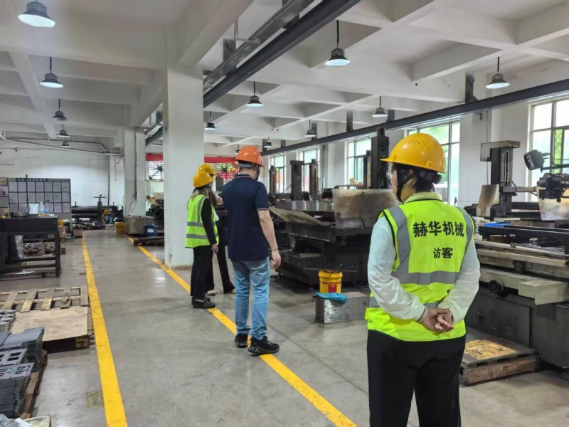 Hehua Machinery discusses wind power and industrial generator components with Flender Hehua Machinery discusses wind power and industrial generator components with Flender