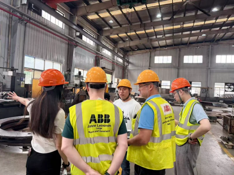 ABB Finland SQE and Welding Engineer inspect key metal parts at Hehua Machinery ABB Finland SQE and Welding Engineer inspect key metal parts at Hehua Machinery